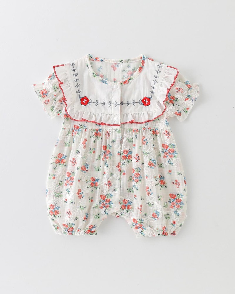Baby romper with floral pattern