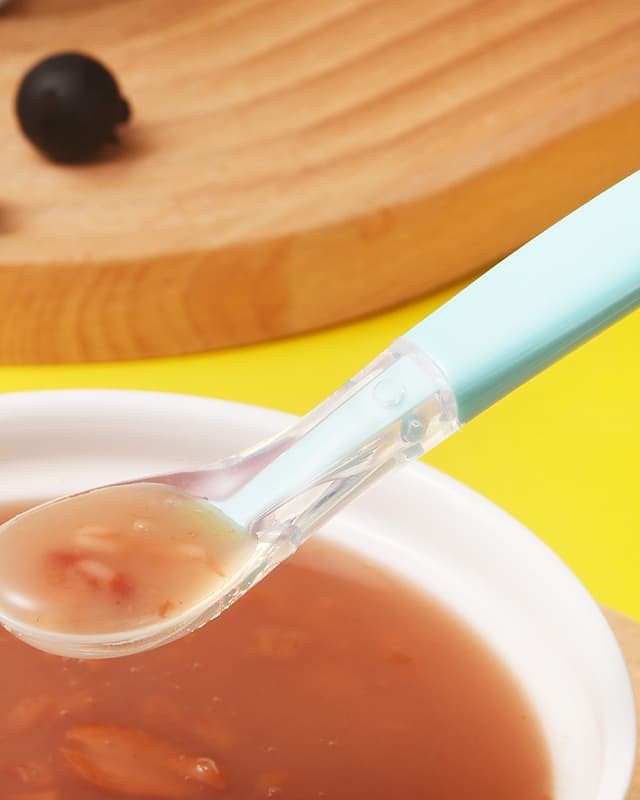 Dual-headed baby food spoon