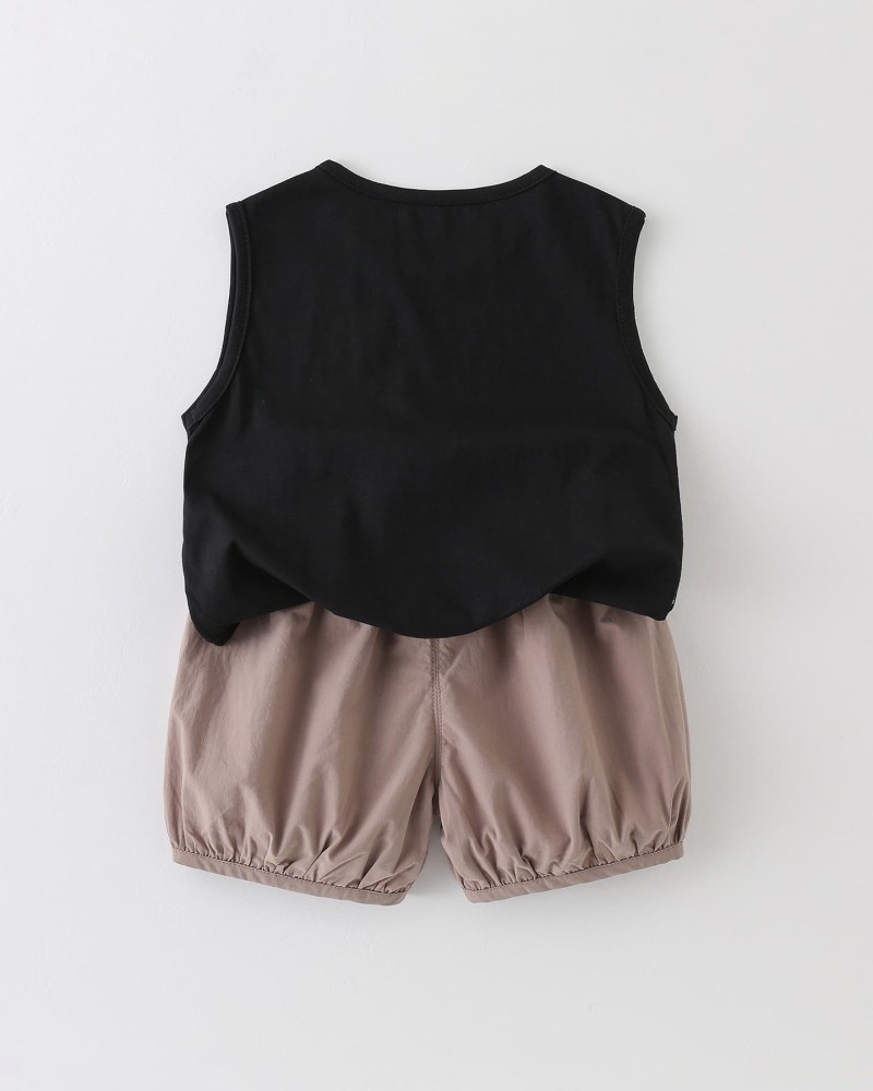 Two-piece set with tank top and shorts