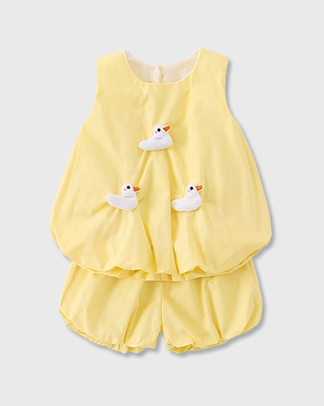 Cute girls' outfit