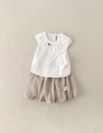 Adorable sleeveless set