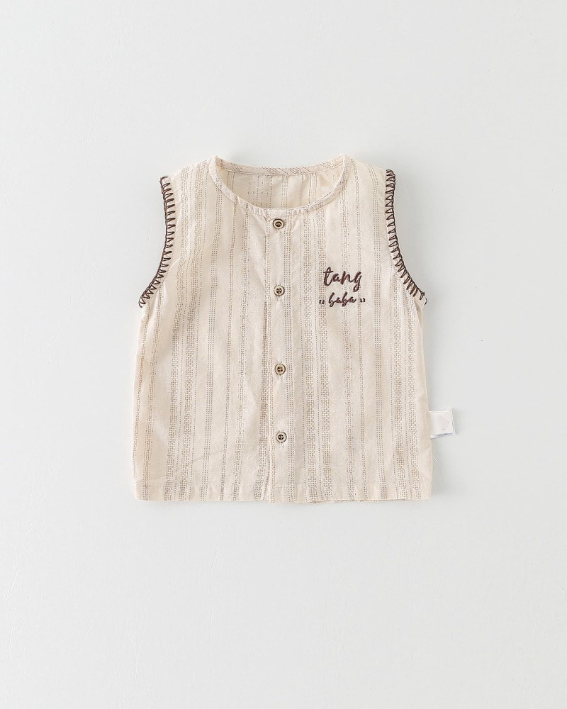 Casual sleeveless vest and shorts set