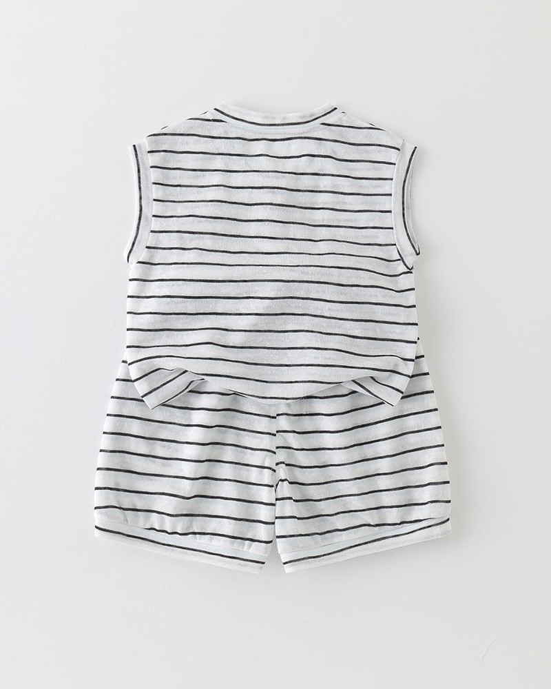 Striped vest and shorts set for toddlers, summer outdoor wear, two-piece separates